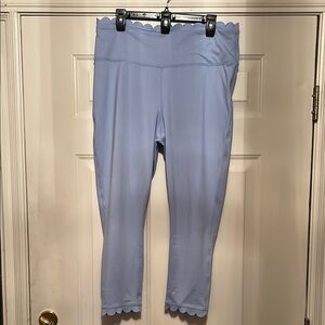 Crown and Ivy women’s leggings XL scalloped